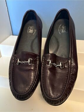 SAS Women's Burgundy Leather Bit Loafers